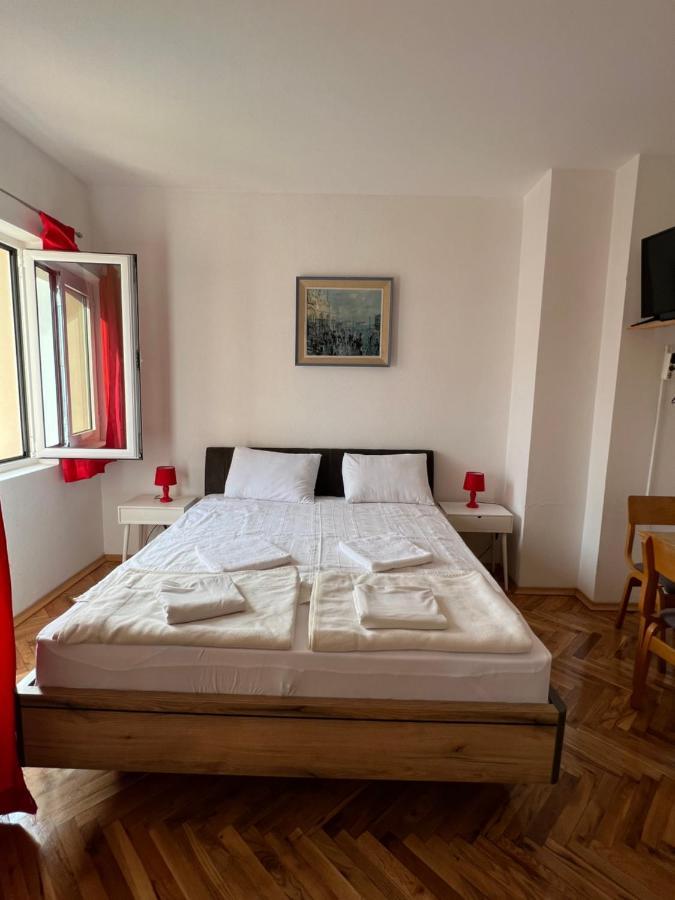 Ksenia Guesthouse Apartments And Studios Budva Exterior photo