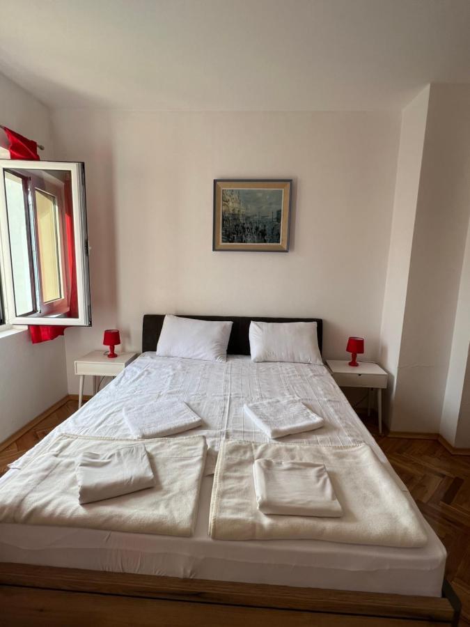 Ksenia Guesthouse Apartments And Studios Budva Exterior photo