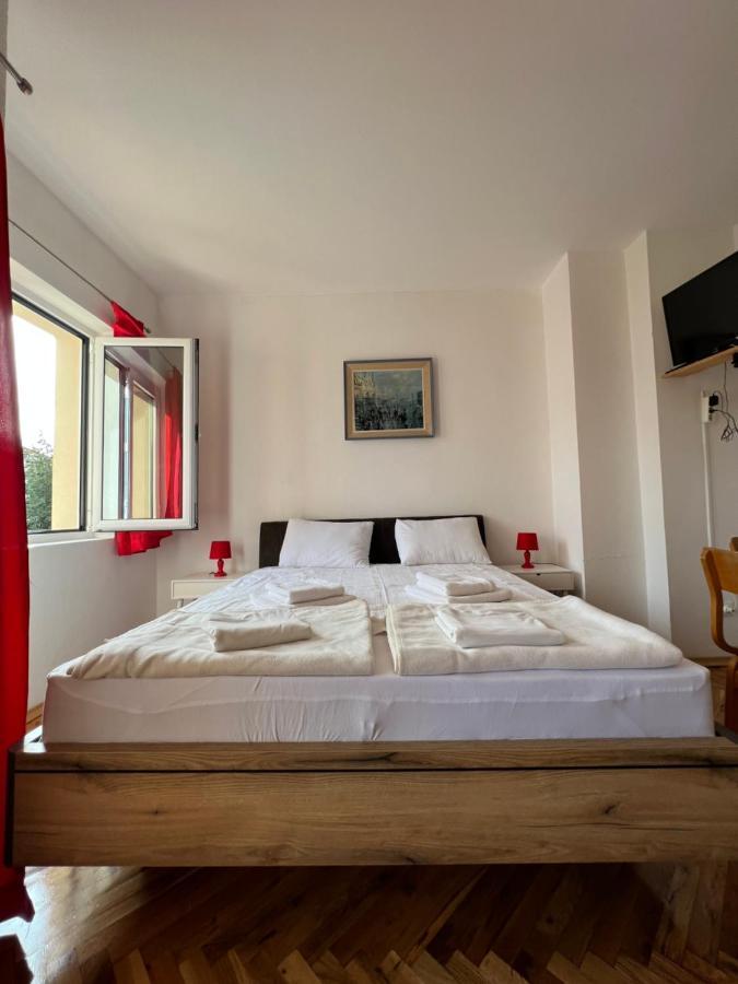 Ksenia Guesthouse Apartments And Studios Budva Exterior photo